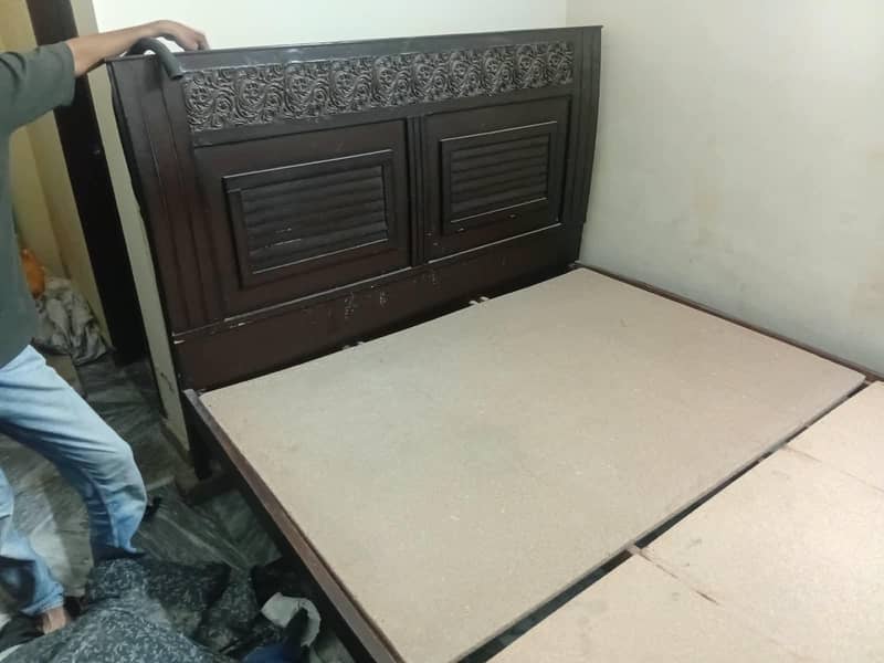 20k 1 bed 2 side table 1 dressing table 1