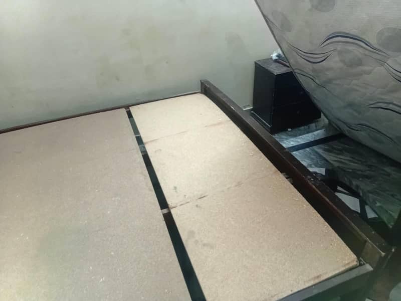 20k 1 bed 2 side table 1 dressing table 2
