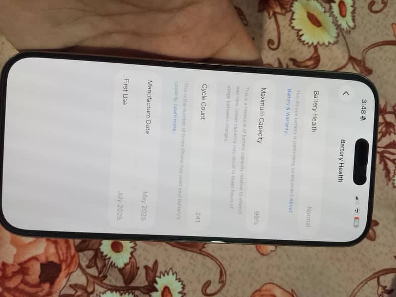 Apple iPhone 16 Pro Max 4