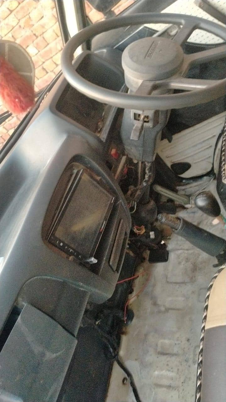 Suzuki Bolan 11