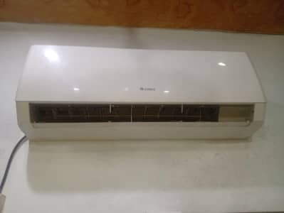 1 Ton Gree DC inverter AC