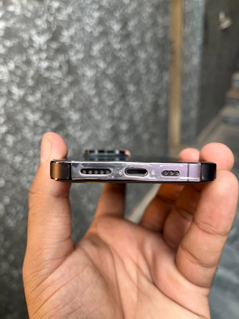 Apple iPhone 14 Pro 4