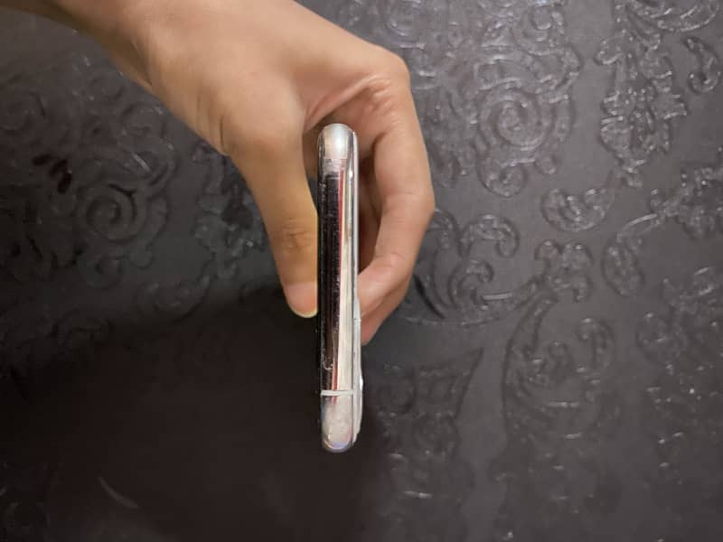 Apple iPhone 11 Pro 1