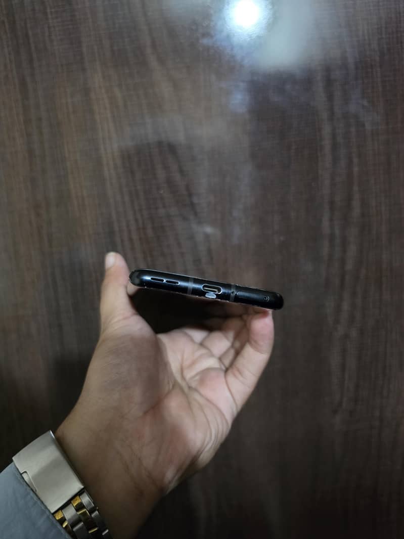 One Plus 8 Pro 5