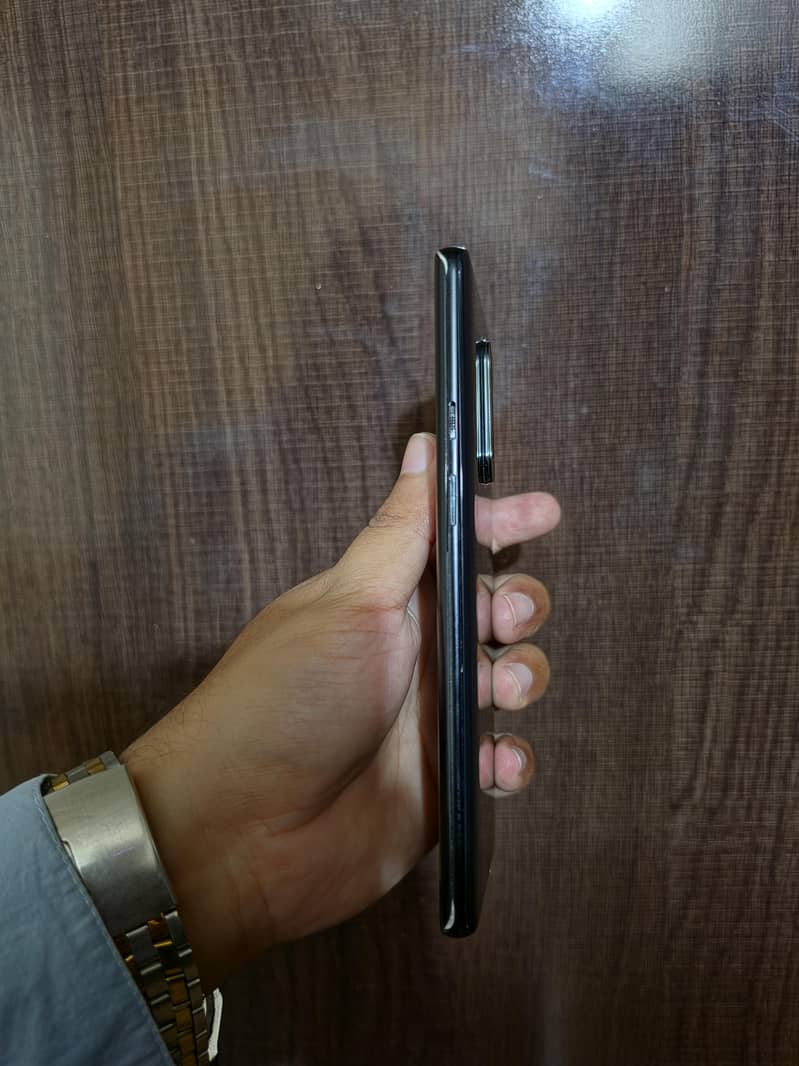 One Plus 8 Pro 7
