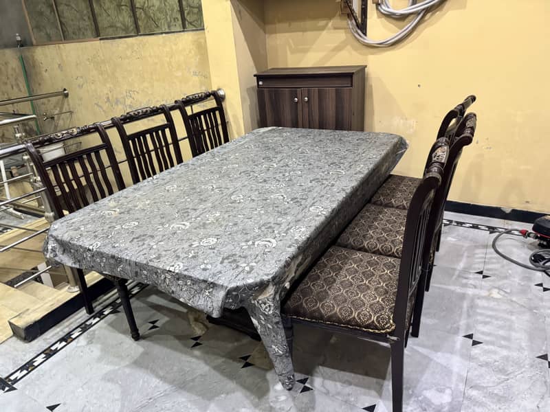 DINING TABLE SET 0