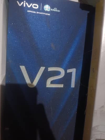 Vivo V21