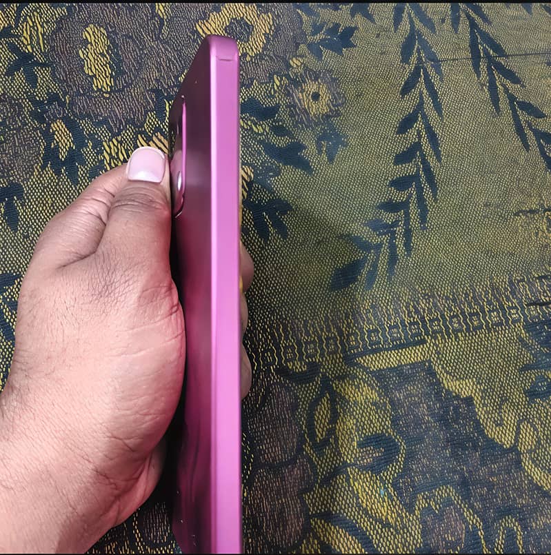Oppo A6 pro 0