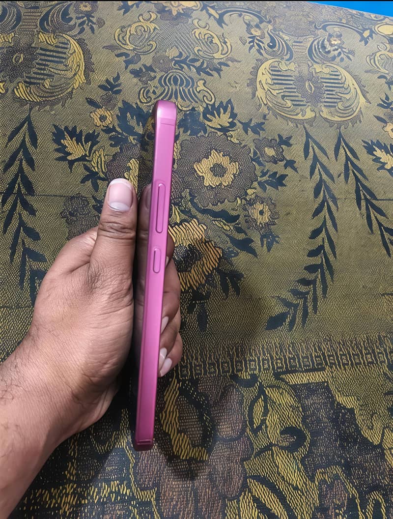 Oppo A6 pro 3