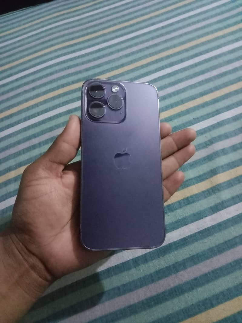 Apple iPhone 14 Pro Max 0
