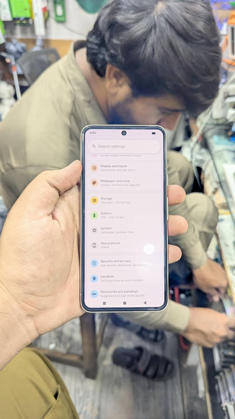 Google Pixel 8 2