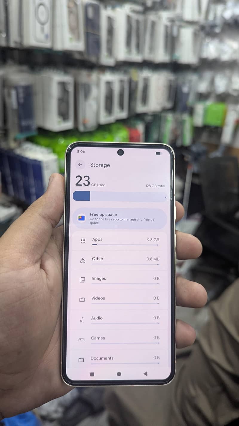 Google Pixel 8 3