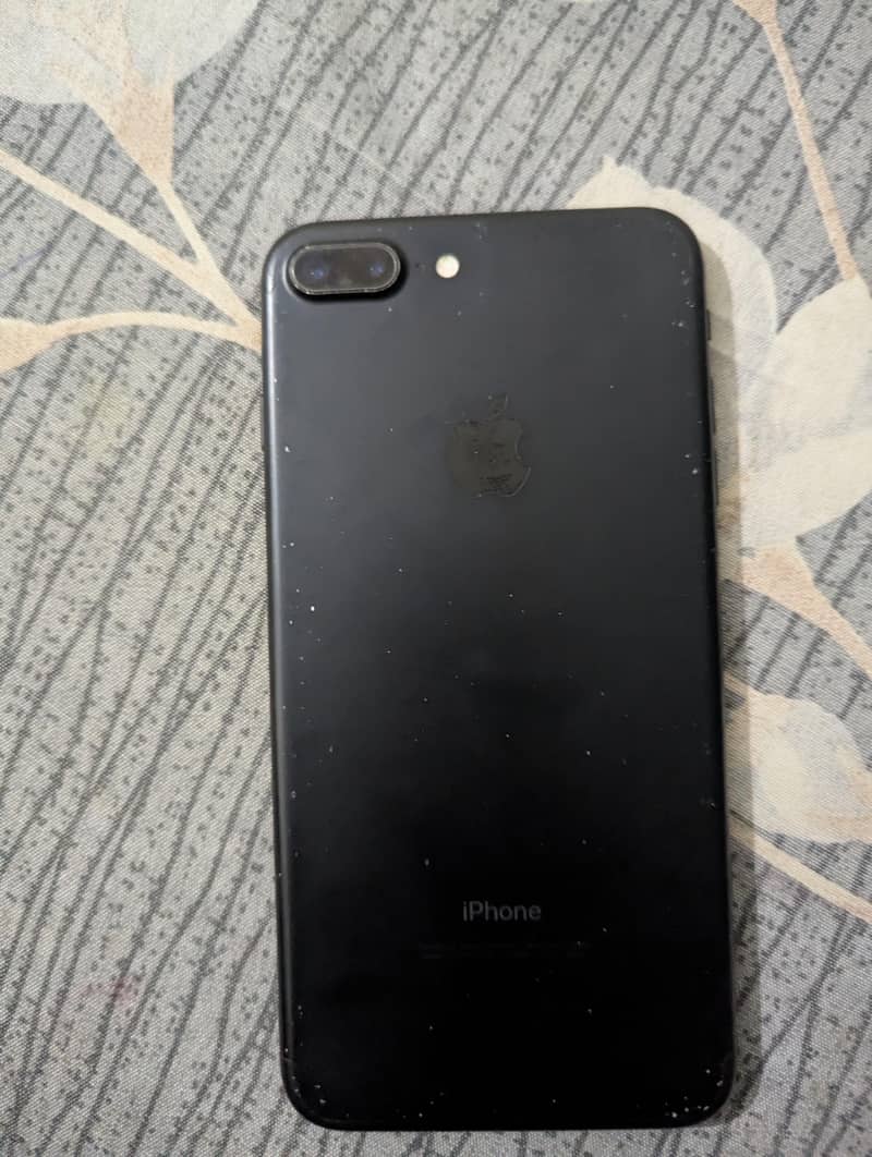 Apple iPhone 7 Plus 2