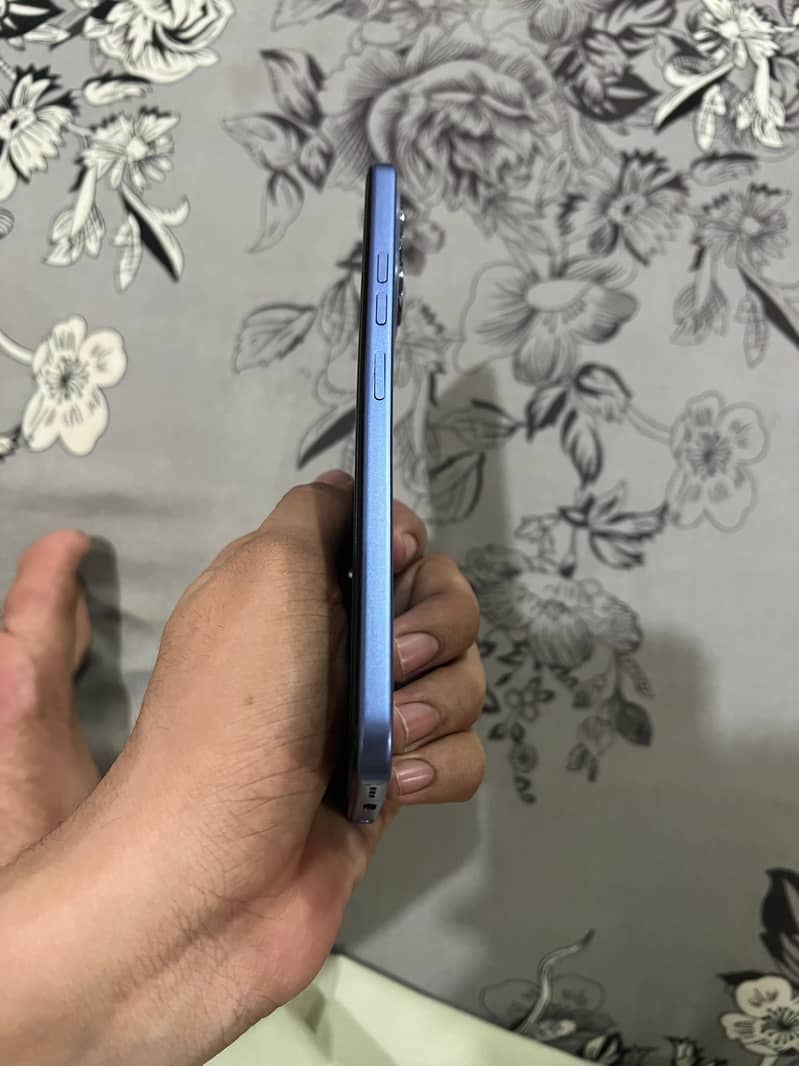 Tecno spark 40 4