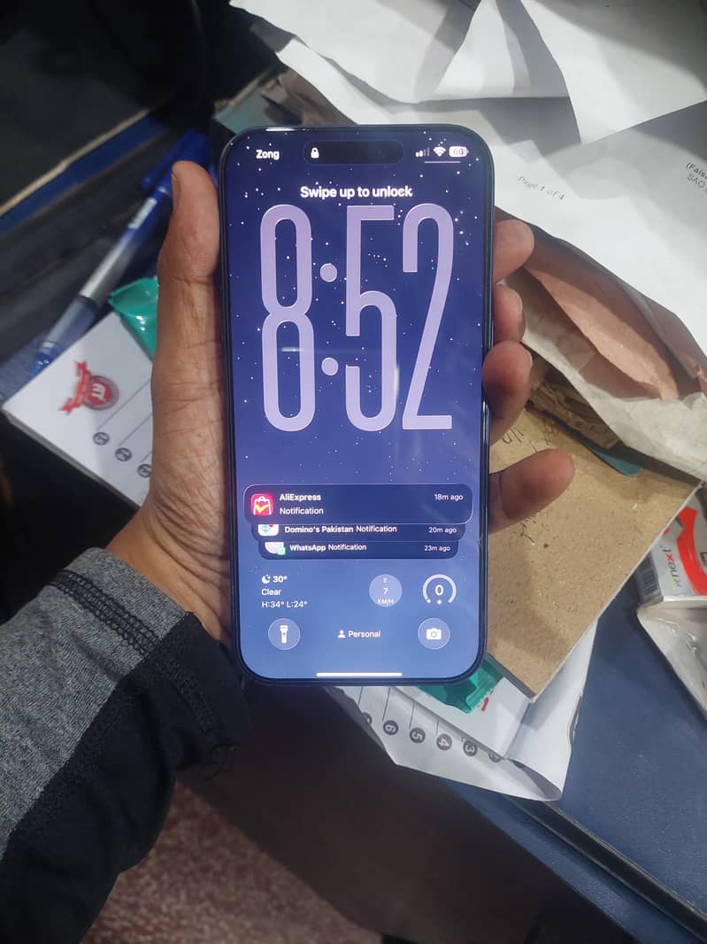 Apple iPhone 17 Pro Max 0