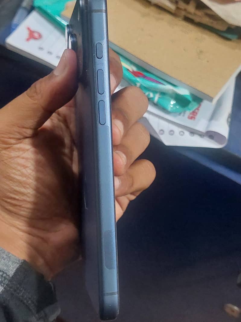 Apple iPhone 17 Pro Max 2
