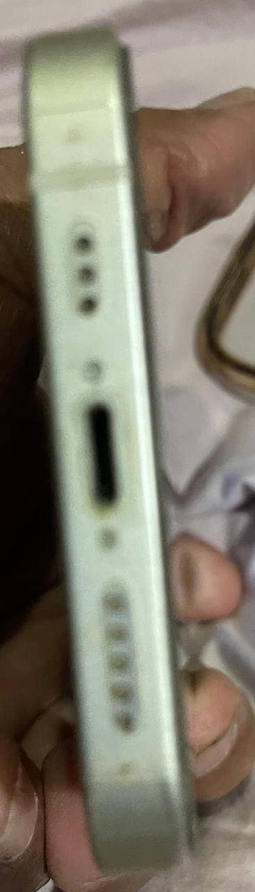 Apple iPhone 14 3