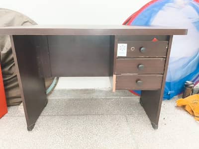 Computer Table for sale