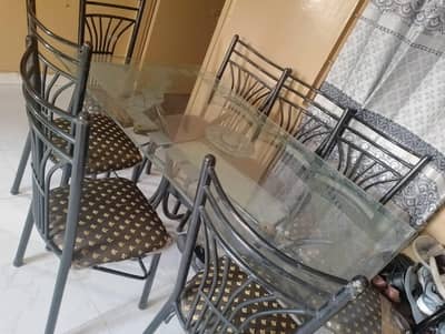 Beautiful Glass Dining Table – Good Condition