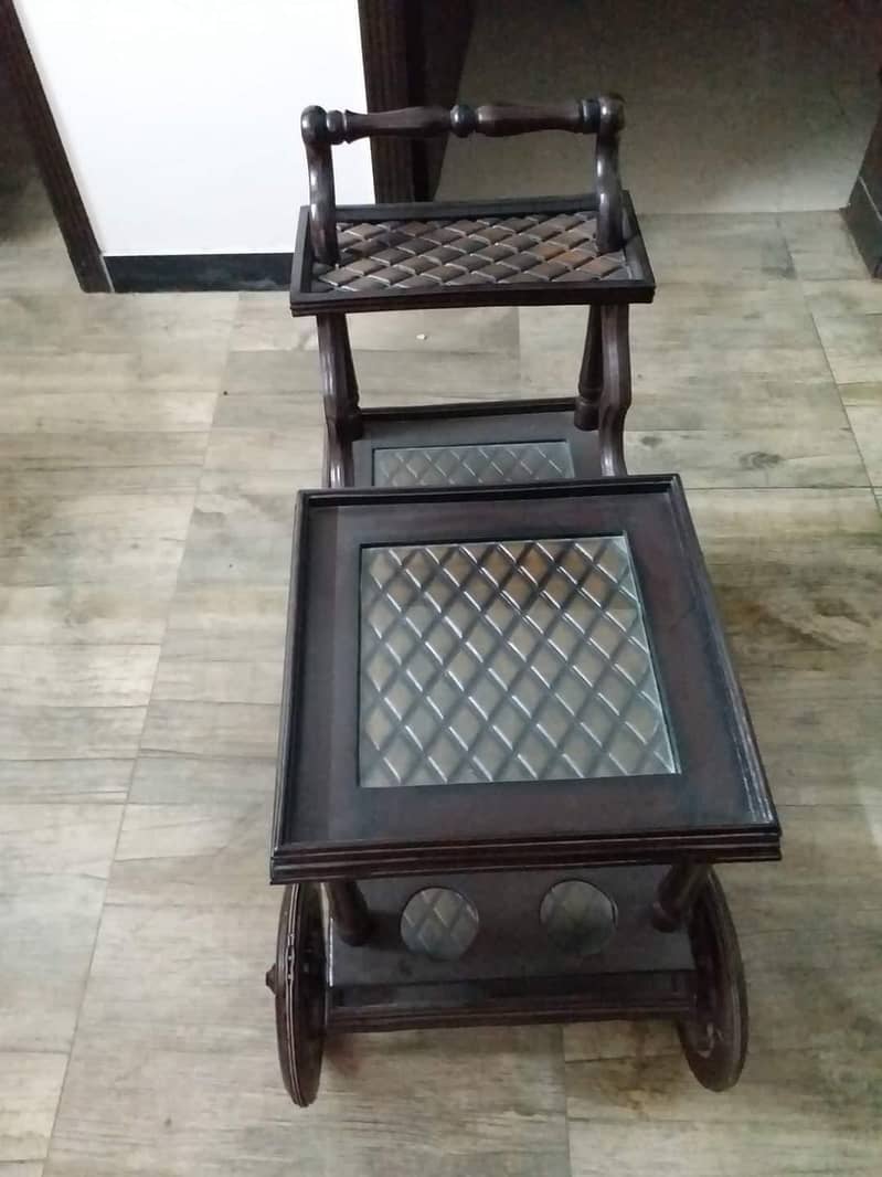 tea trolley 0