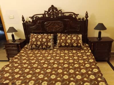 Like new chinioti bed set