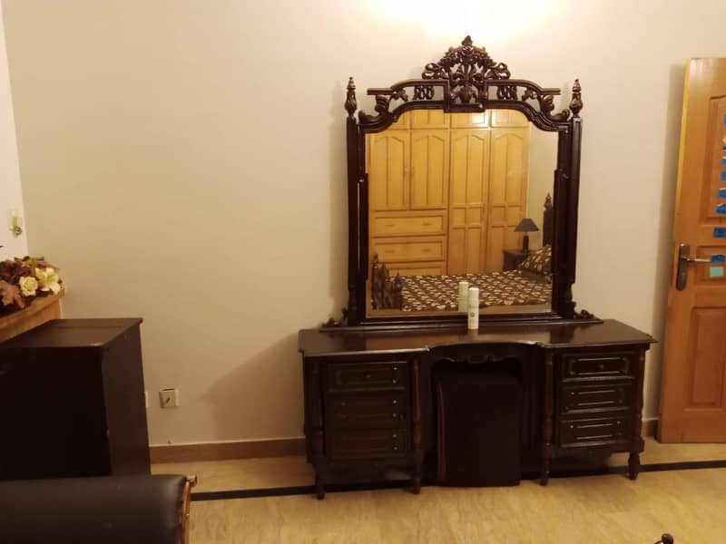 Like new chinioti bed set 1