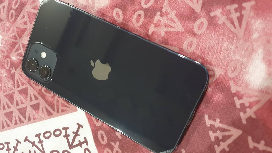 Apple iPhone 12 2