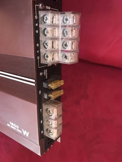 Car amplifier 4 channel