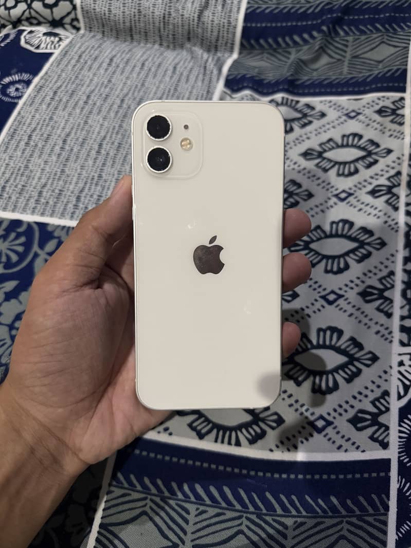 Apple iPhone 12 0