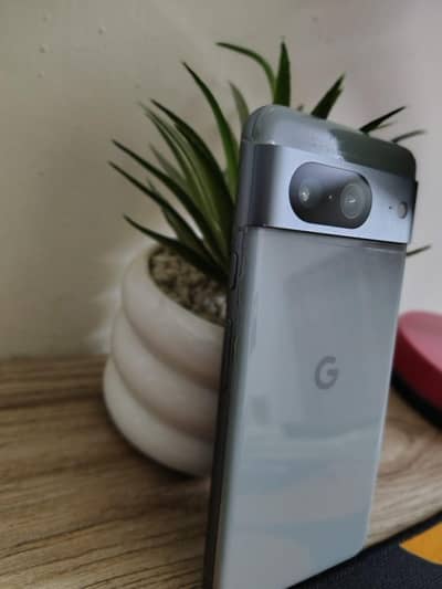 Google Pixel 8  8/128 gb PTA Approved Mint piece
