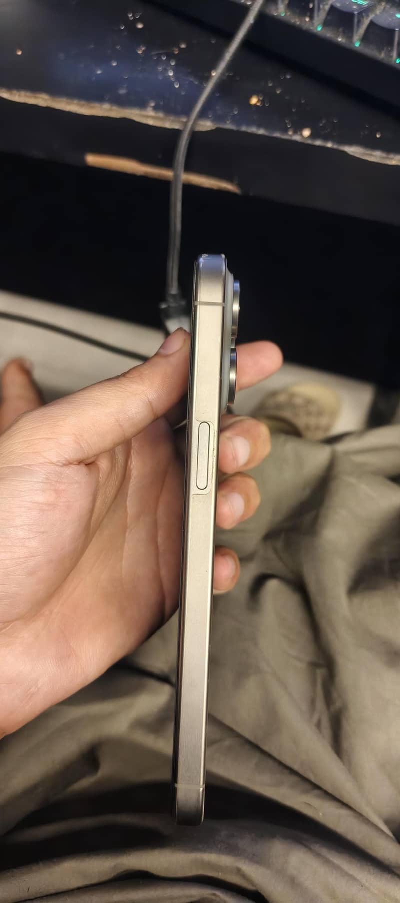 Apple iPhone 15 Pro Max 3