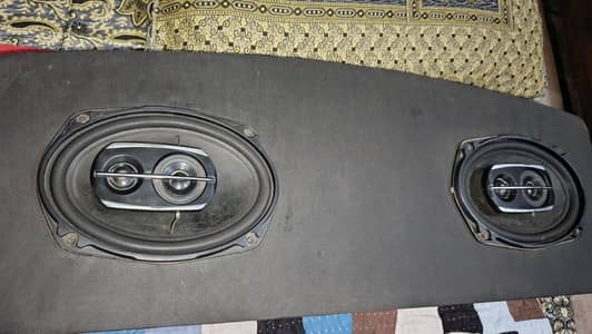 new speaker hai bilkul new lagwye thy din use kiye hn wo kam use kiye