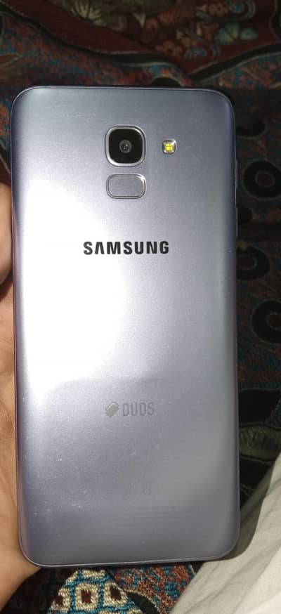Samsung Mobile J6