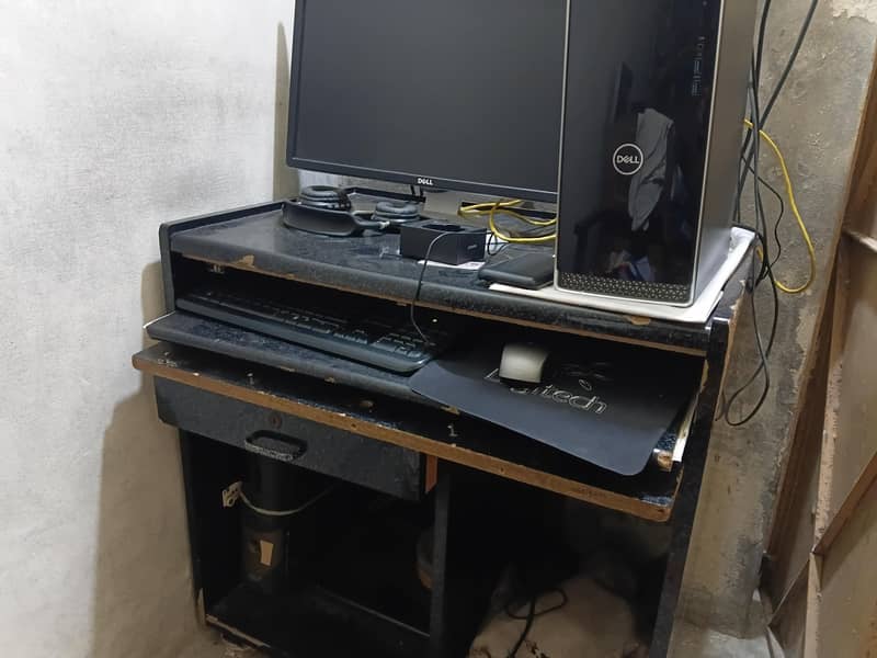 Computer or tv table 0