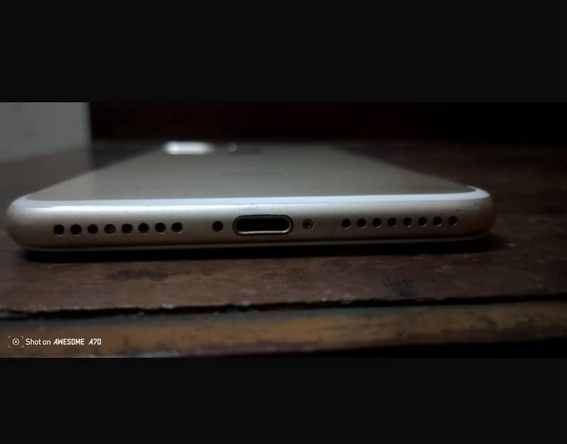 Apple iPhone 7 Plus 2