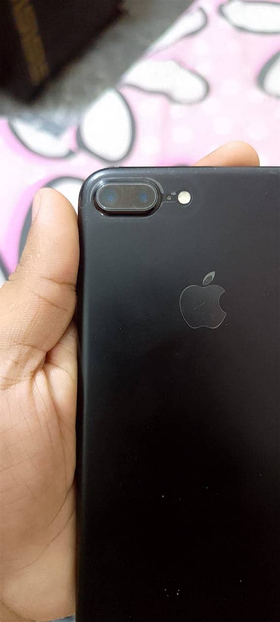 Apple iPhone 7 Plus 2