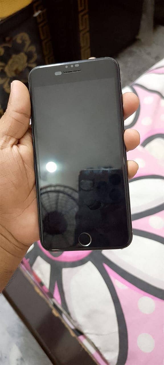 Apple iPhone 7 Plus 4