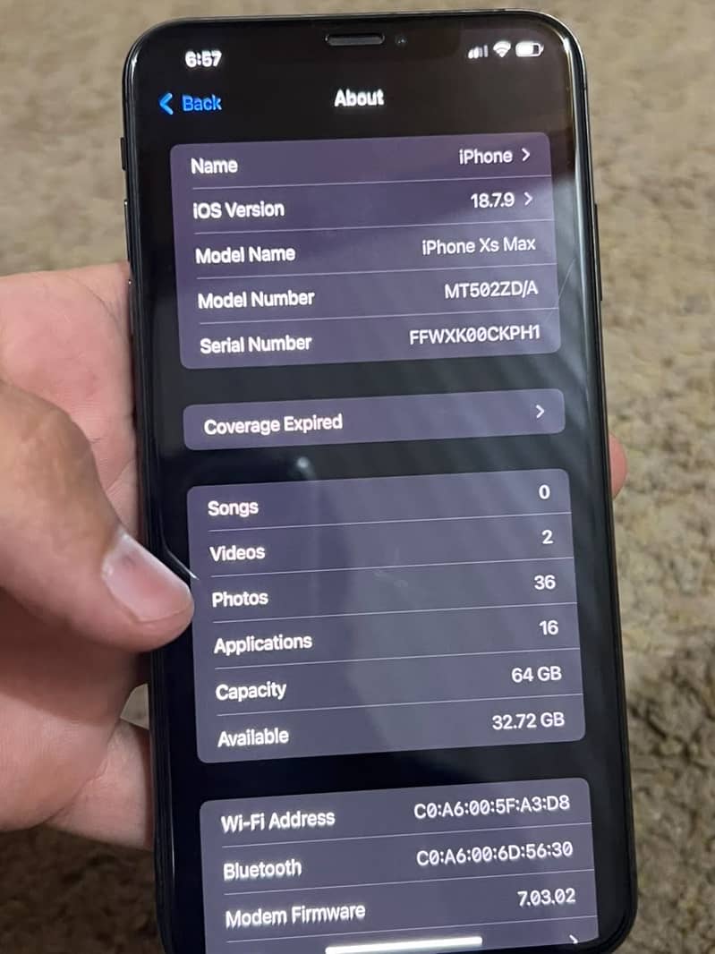 Apple iPhone XS Max 4