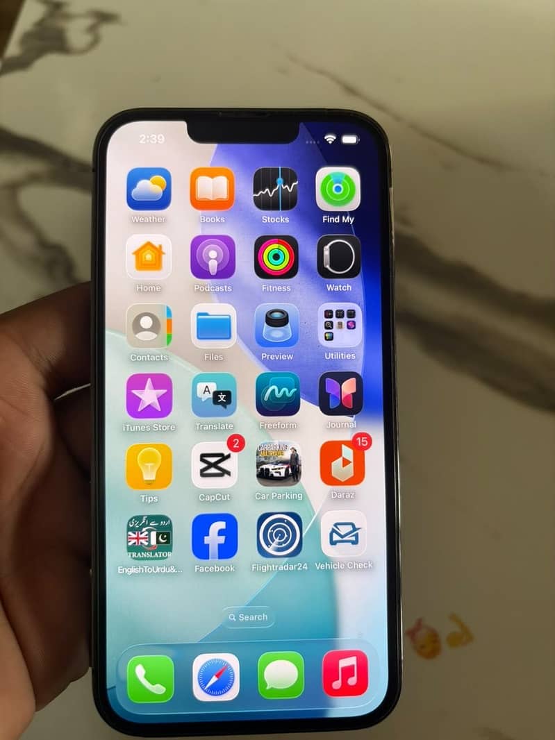 Apple iPhone 13 Pro 1