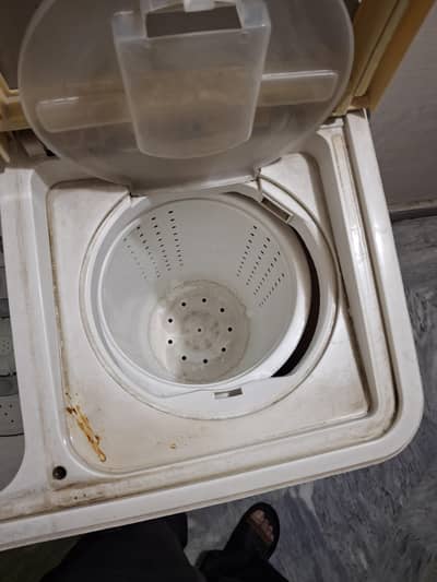 kenwood washing machine cum dryer
