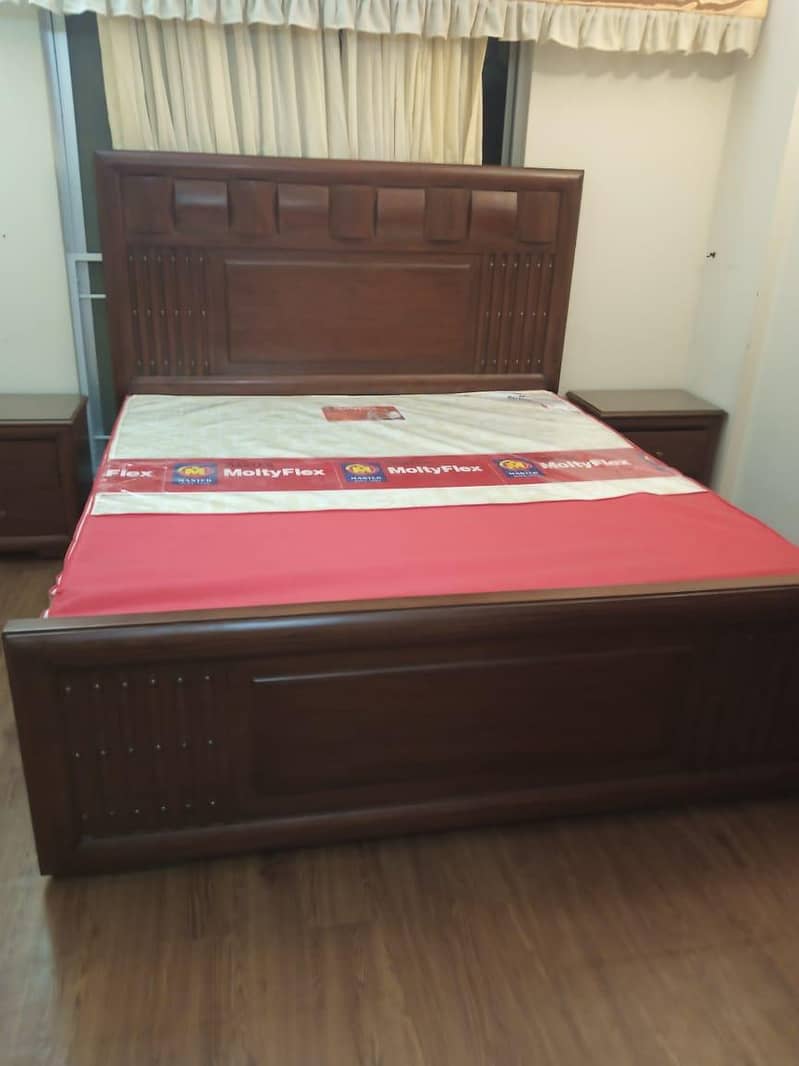 Solid Sheesham Bedsets 7