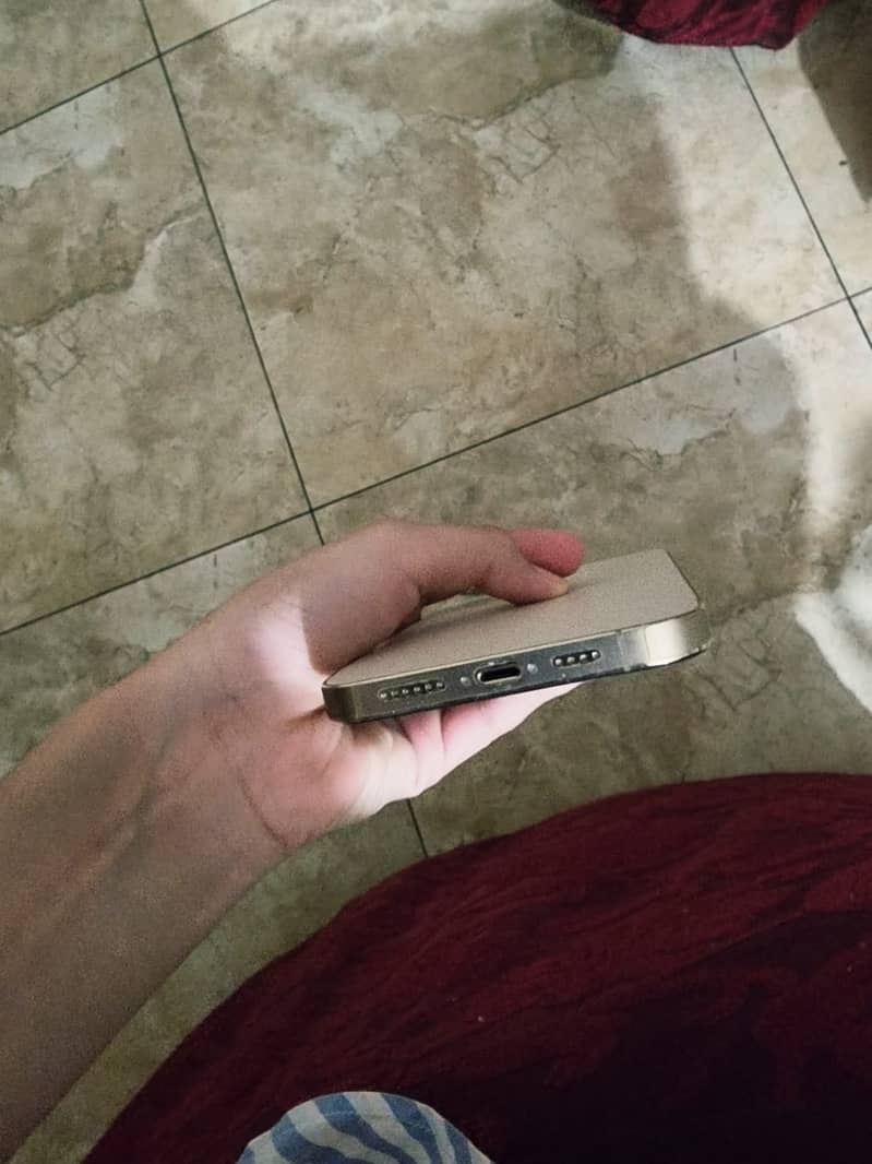 Apple iPhone 13 Pro Max 5