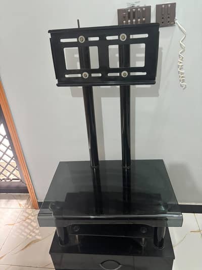 LED or smart TV holder with drawer