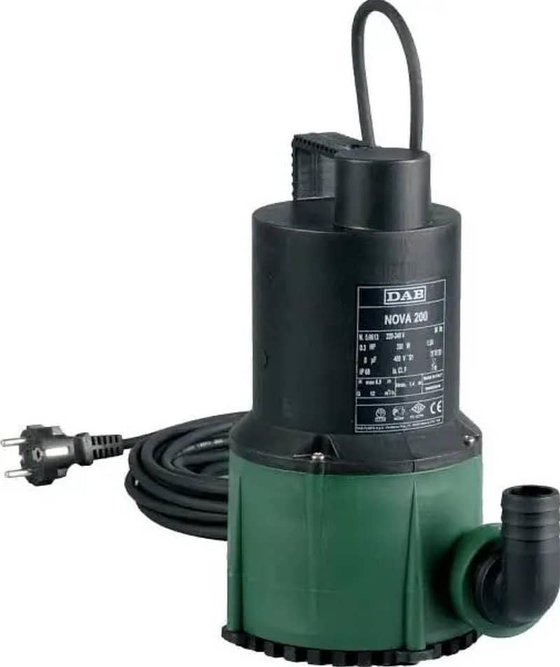 submersible pump 10