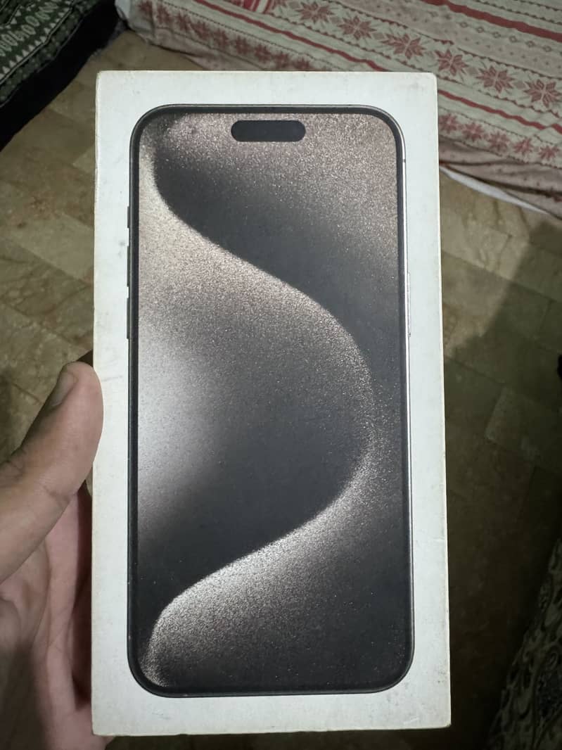 Apple iPhone 15 Pro Max 5