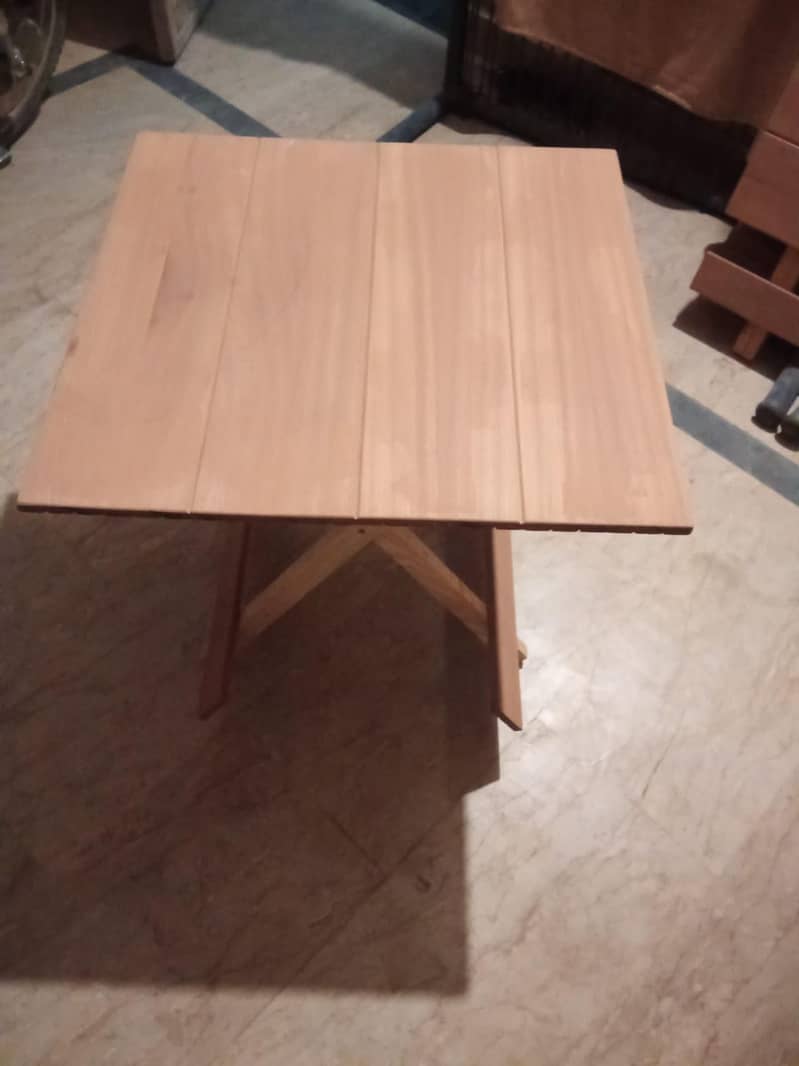 wooden table 0