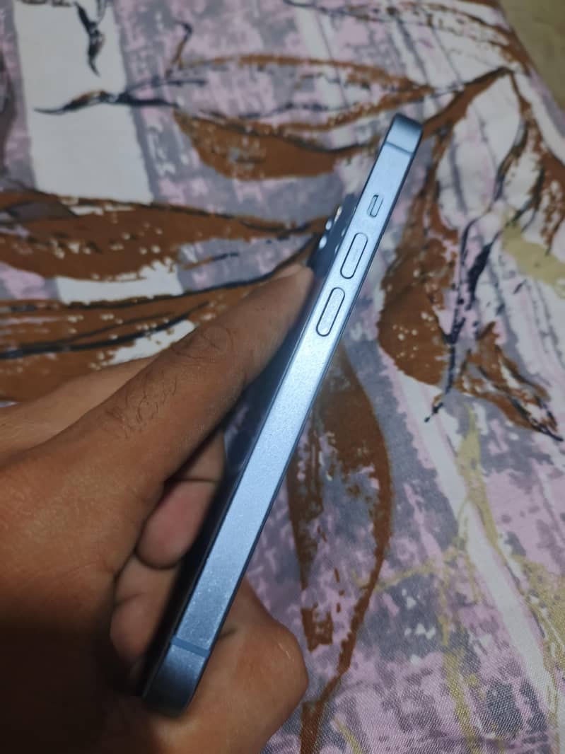 Apple iPhone 14 2