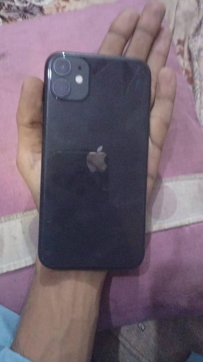 Apple iPhone 11 3