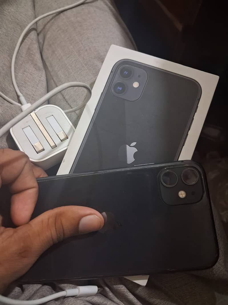 Apple iPhone 11 0