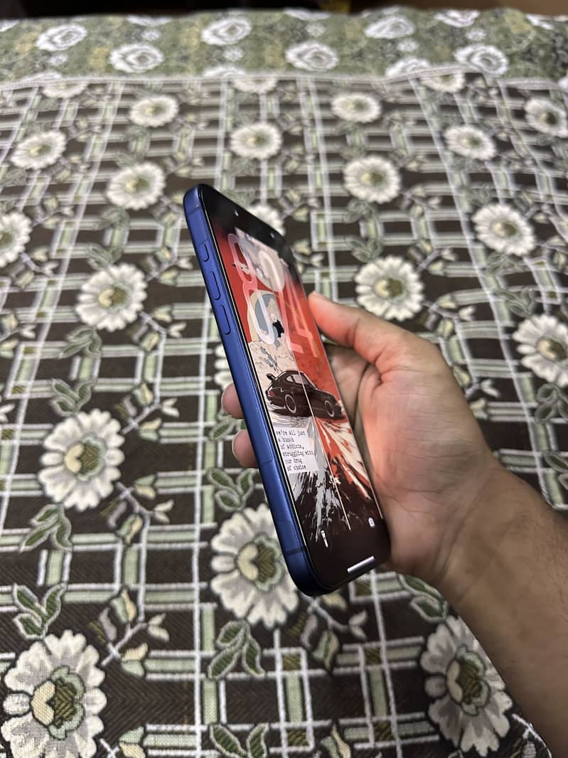 Apple iPhone 17 Pro Max 2